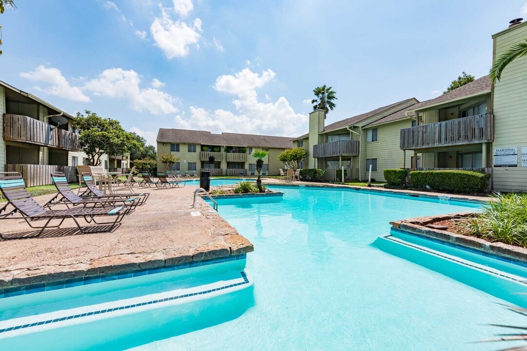The Landing at Westchase in Houston, TX - Foto de edificio