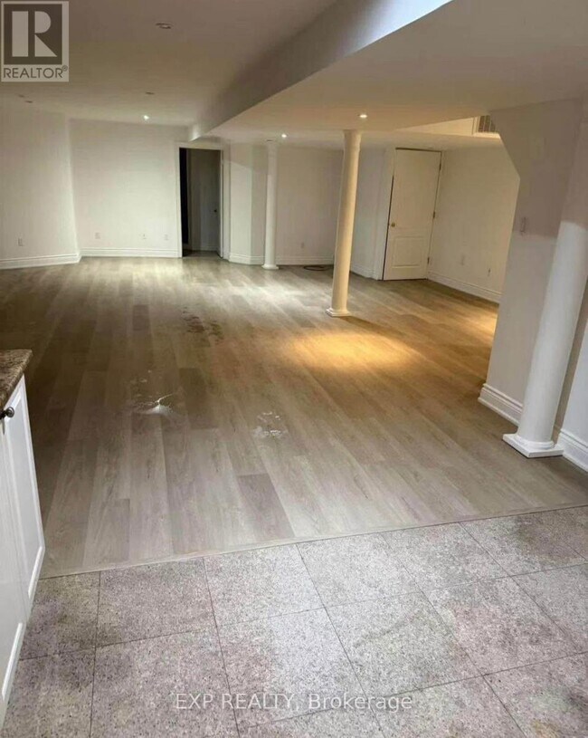 48 Francesca Ct in Vaughan, ON - Building Photo - Building Photo