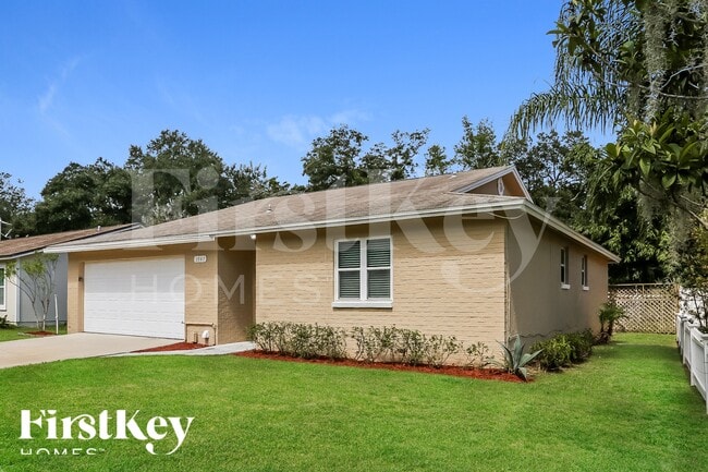 1047 Cove Landing Dr in Jacksonville, FL - Building Photo - Building Photo