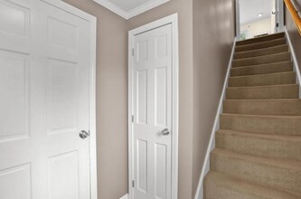 19 Profile Cir in Nashua, NH - Foto de edificio - Building Photo