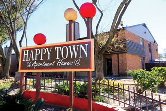 Happy Town in Houston, TX - Building Photo - Building Photo