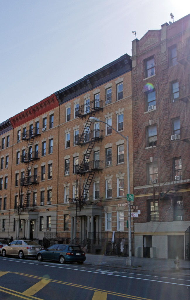 22 St Nicholas Pl in New York, NY - Foto de edificio - Building Photo