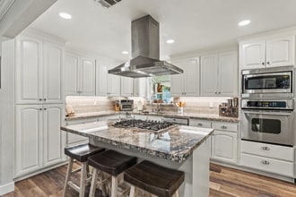 8054 Horseshoe Bar Rd in Loomis, CA - Building Photo - Building Photo
