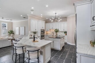 650 Geneva Pl in Tampa, FL - Building Photo - Building Photo
