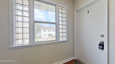 1274 Belmont Terrace in Jacksonville, FL - Building Photo - Building Photo