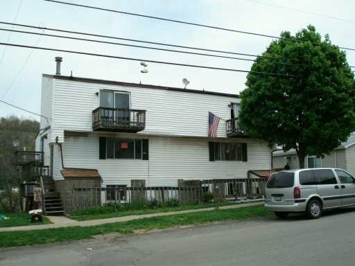 175 Sherman Ave in Vandergrift, PA - Building Photo - Building Photo