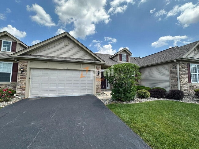 1209 Lily Ln