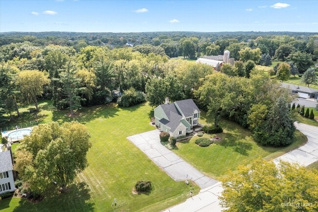 38W199 Heatherfield Dr in Elgin, IL - Building Photo - Building Photo