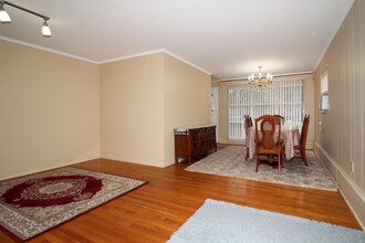 322 Hays Rd in Pittsburgh, PA - Building Photo - Building Photo