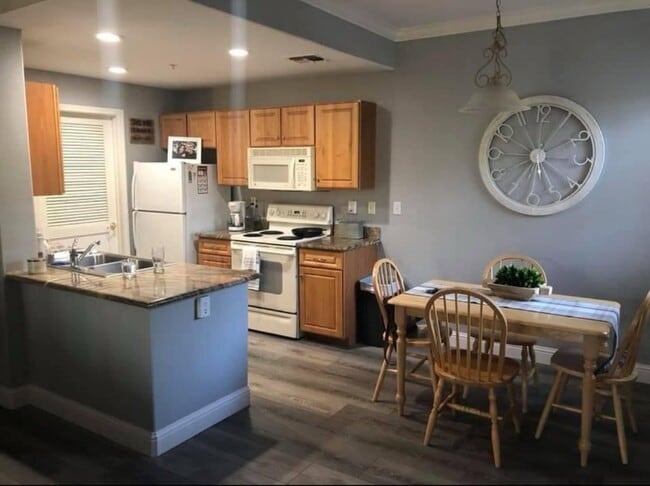 1360 Shady Ln in Turlock, CA - Building Photo - Building Photo