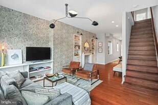 1724 Morris St in Philadelphia, PA - Building Photo