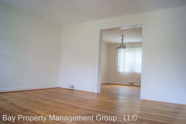 1645 Gleneagle Rd photo'