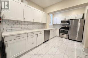 395 Aberdeen Ave in Hamilton, ON - Building Photo