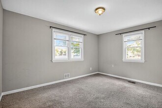4984 Leonardtown Rd in Waldorf, MD - Building Photo - Building Photo