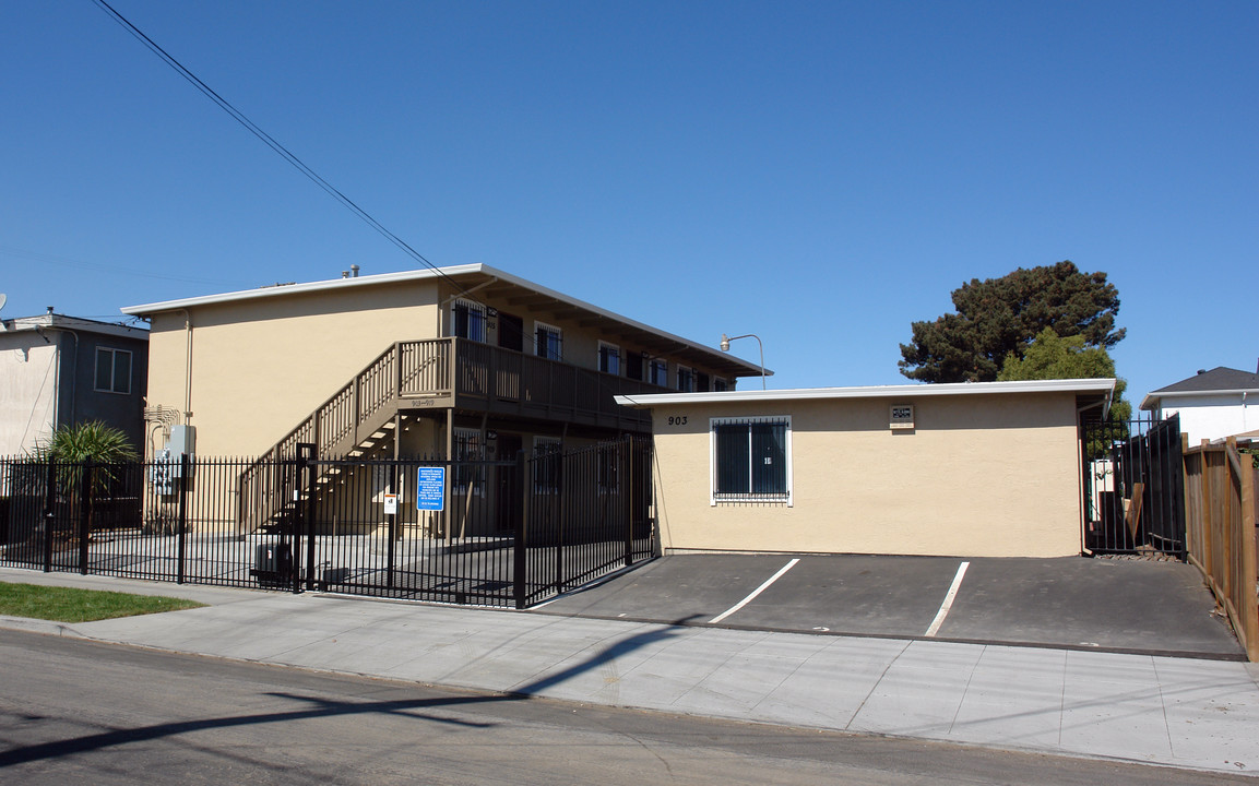 903-919 Virginia Ave in Richmond, CA - Building Photo