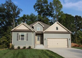 1329 Sussex Dr in Clarksville, TN - Building Photo