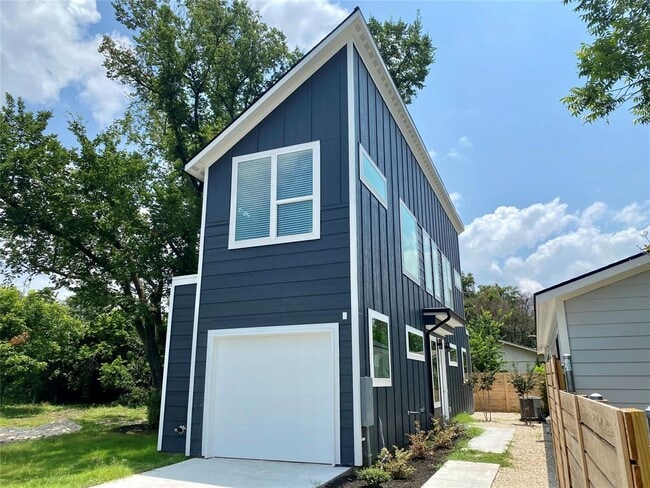 property at 2500 Sweeney Ln