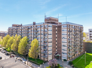 Constable Hook Village in Bayonne, NJ - Foto de edificio - Building Photo