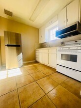 117 W Robertson Rd in Ridgecrest, CA - Building Photo - Building Photo