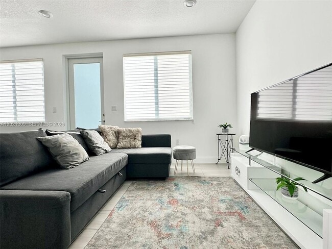 6401 NW 103rd Pl, Unit 301, Unit 301
