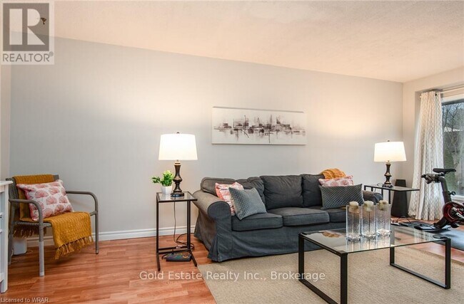 49 Cedarwoods Crescent in Kitchener, ON - Building Photo - Building Photo