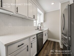 26754 Margaret St in Roseville, MI - Building Photo - Building Photo