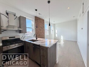 452 N Racine Ave, Unit 1236-3n in Chicago, IL - Building Photo - Building Photo
