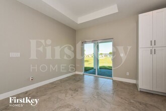 505 NW 26th Terrace in Cape Coral, FL - Foto de edificio - Building Photo