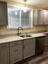 929 Jancey St, Unit 929