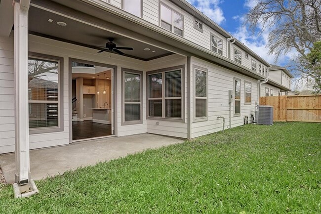 4853 Benning Dr in Houston, TX - Building Photo - Building Photo