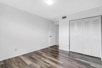 11245 W Atlantic Blvd in Coral Springs, FL - Building Photo - Building Photo