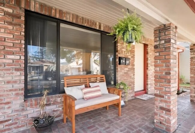 property at 1549 Virginia Ave