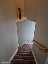 54 Lombard Ln in Bunker Hill, WV - Foto de edificio - Building Photo