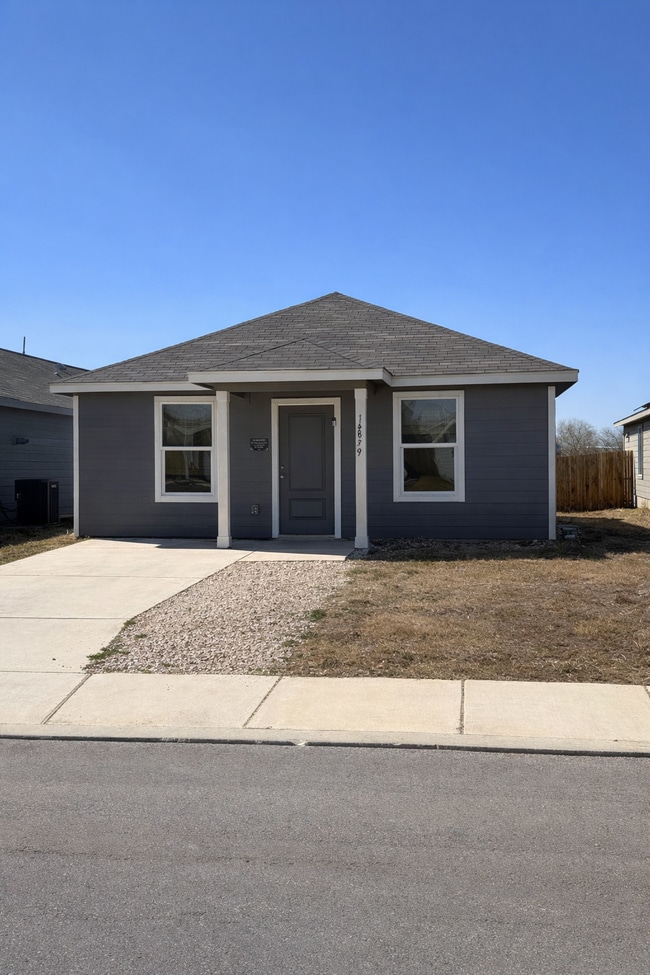 property at 14839 Onyx Pl