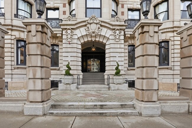 property at 390 Commonwealth Ave