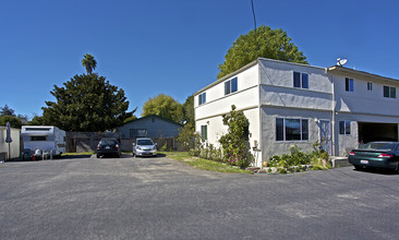 1822 Harper St in Santa Cruz, CA - Building Photo - Building Photo