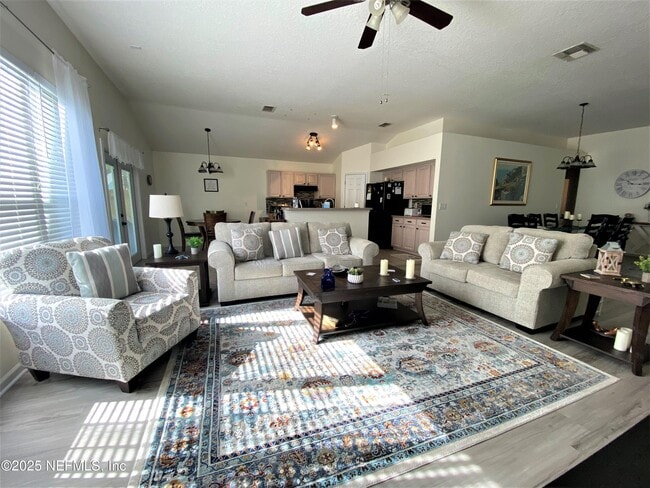 1695 Covington Ln in Orange Park, FL - Building Photo - Building Photo