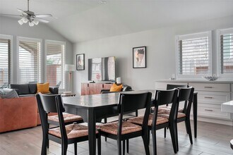 30142 Gold Finch Pl in Fulshear, TX - Foto de edificio - Building Photo