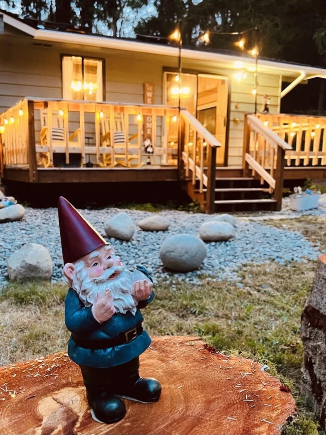 26928 WA-525 in Coupeville, WA - Foto de edificio - Building Photo