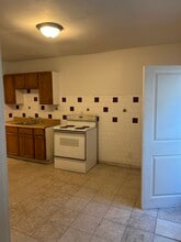 9515 S Ave N in Chicago, IL - Building Photo - Building Photo