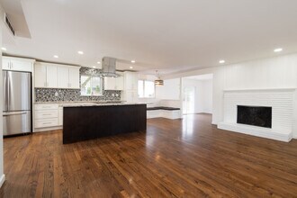 31750 7th Pl S in Federal Way, WA - Building Photo - Building Photo