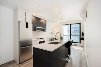 237 Rue Lucien-L'Allier in Montréal, QC - Building Photo - Building Photo