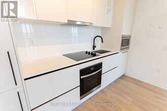 1285 Dupont St in Toronto, ON - Building Photo - Building Photo