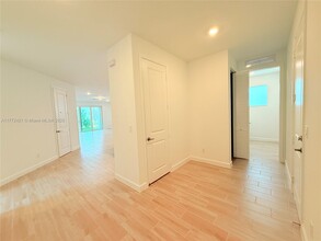 2022 Wandering Willow Wy in Westlake, FL - Building Photo - Building Photo