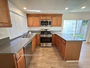 30719 Mainmast Dr in Agoura Hills, CA - Building Photo - Building Photo