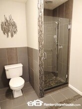 7906 Valley Manor Rd in Owings Mills, MD - Foto de edificio - Building Photo