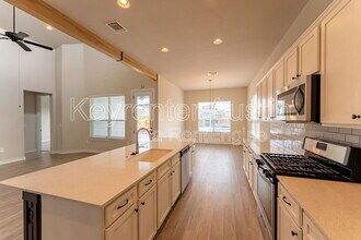 6812 Cardinal Bloom Loop in Austin, TX - Building Photo - Building Photo