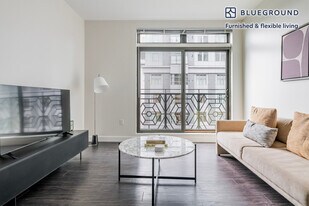 449 Canal St in Somerville, MA - Building Photo