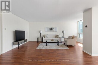 4450-4450 Tucana Ct in Mississauga, ON - Building Photo - Building Photo