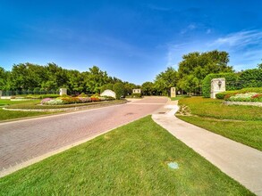 5331 Balmoral Dr in Frisco, TX - Foto de edificio - Building Photo